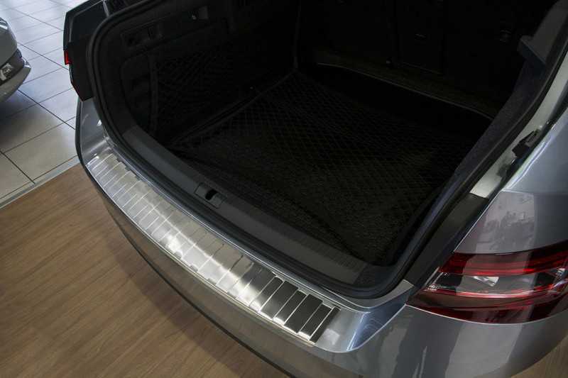 Ochranná lišta hrany kufru Škoda Superb III. 2015- (sedan) Avisa