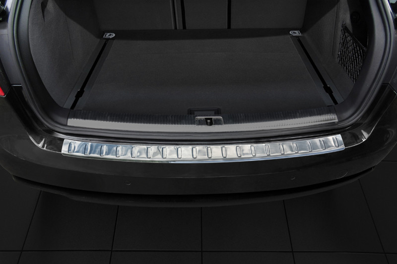 Ochranná lišta hrany kufru Audi A4 2012-2015 (combi) Avisa