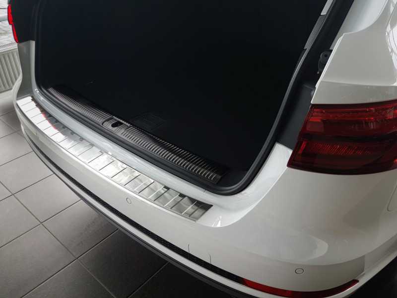 Ochranná lišta hrany kufru Audi A4 2016- (combi) Avisa