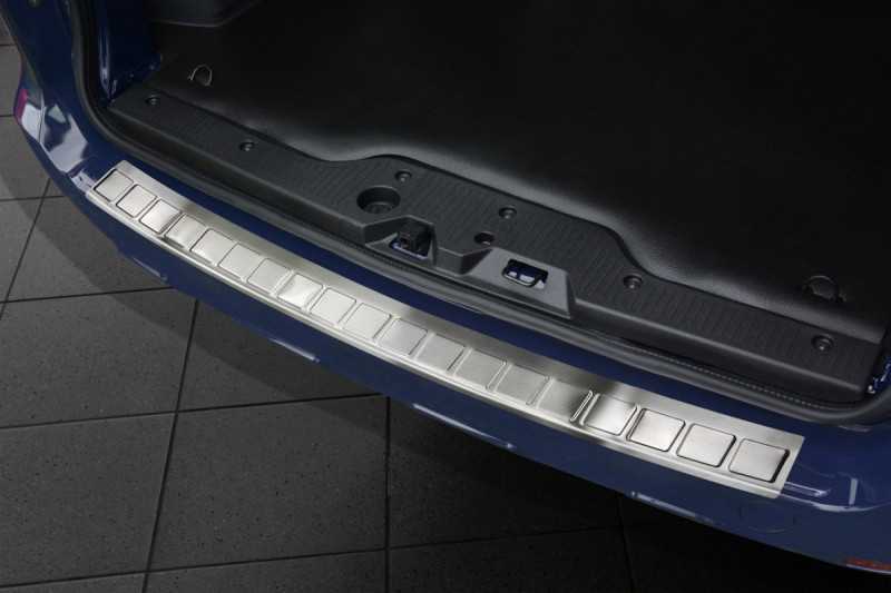 Ochranná lišta hrany kufru Dacia Dokker 2012-2021 Avisa
