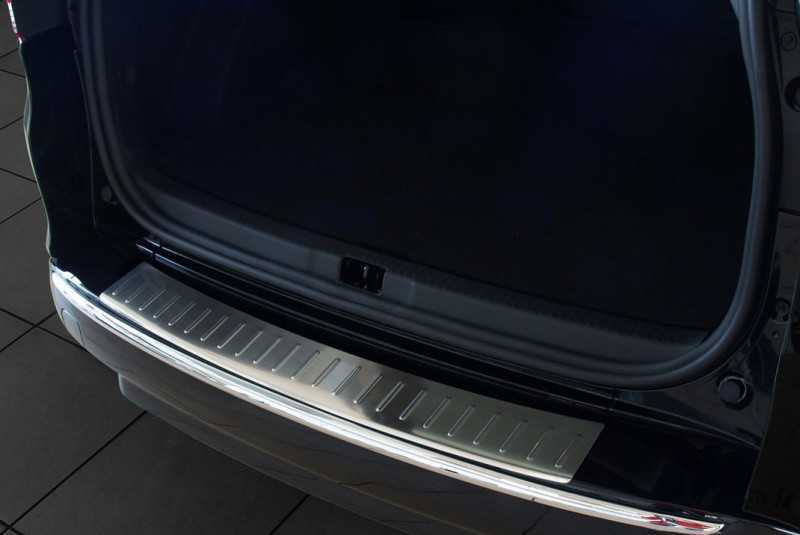 Ochranná lišta hrany kufru Renault Clio 2013- 2019 (combi) Avisa